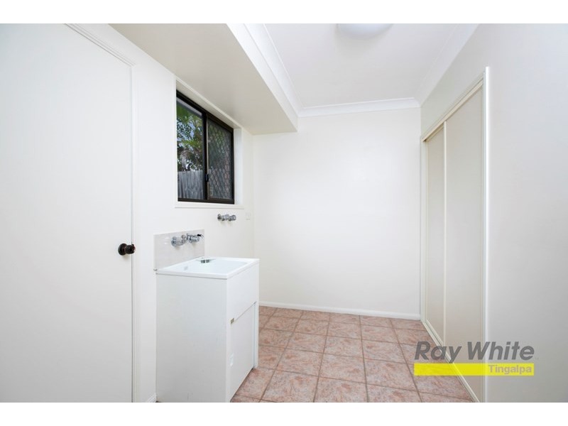 9 Maxwell Place, Wynnum West QLD 4178