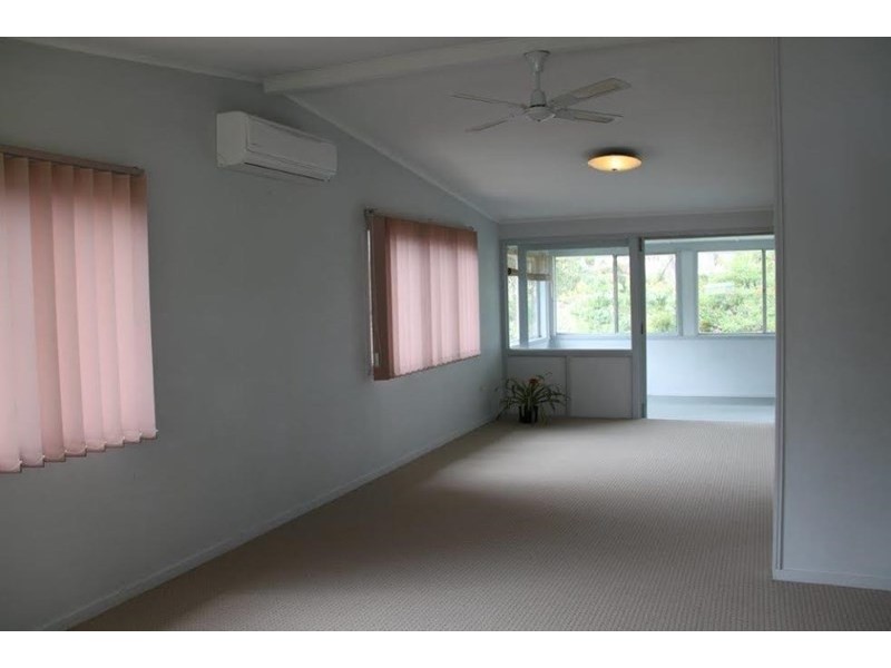 57 Cotswold Street, Carina QLD 4152