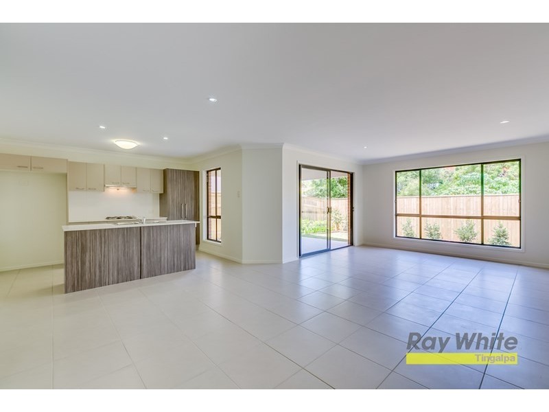2/22 VALLEY Road, Wellington Point QLD 4160