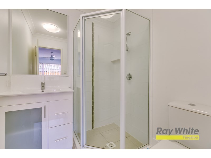 335 OLD CLEVELAND EAST Road, Birkdale QLD 4159