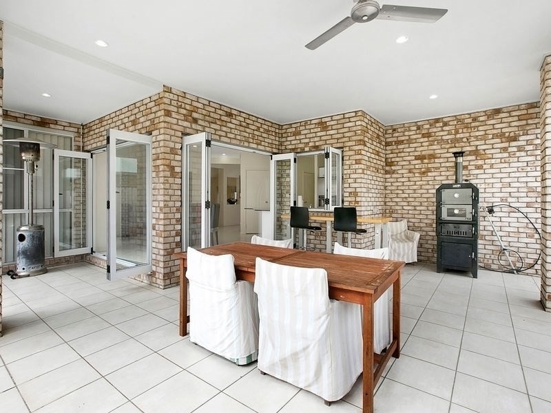 6 Balgowlah Street, Wakerley QLD 4154