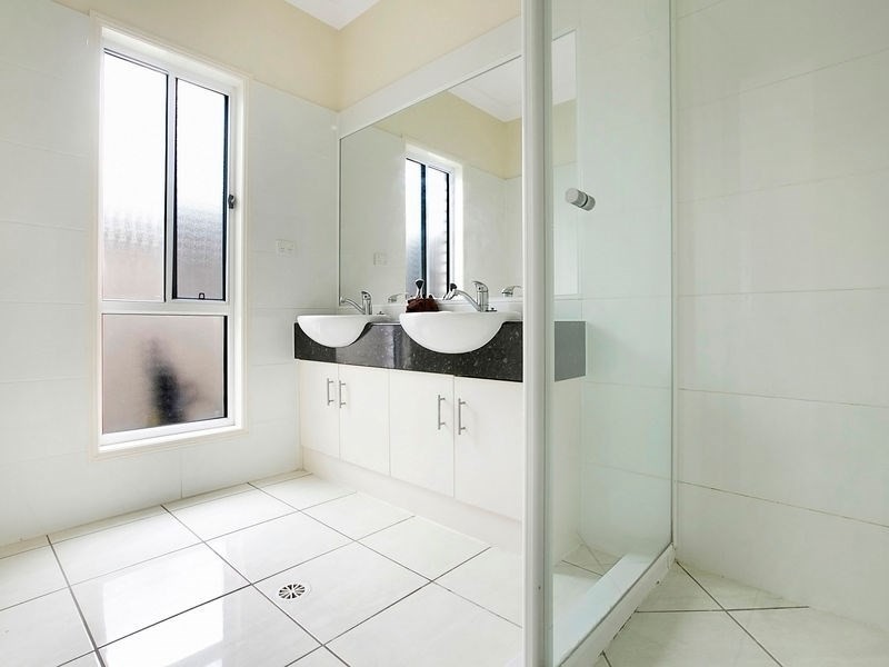 6 Balgowlah Street, Wakerley QLD 4154