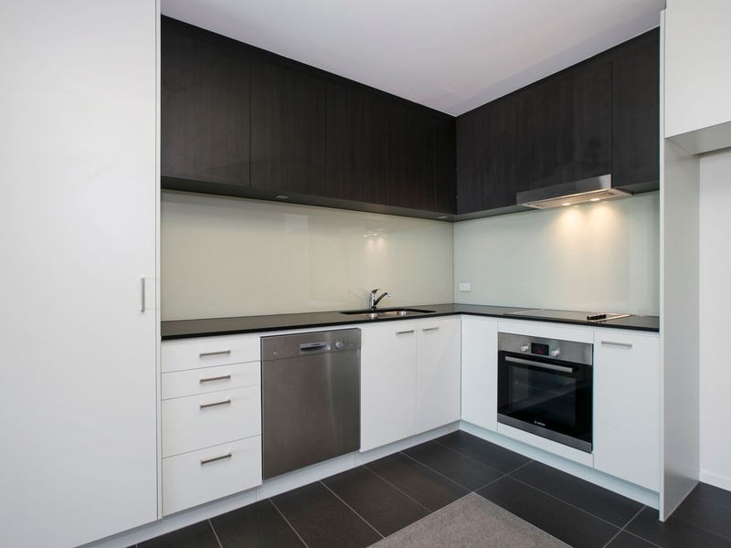 1212/18 Thorn Street, Kangaroo Point QLD 4169