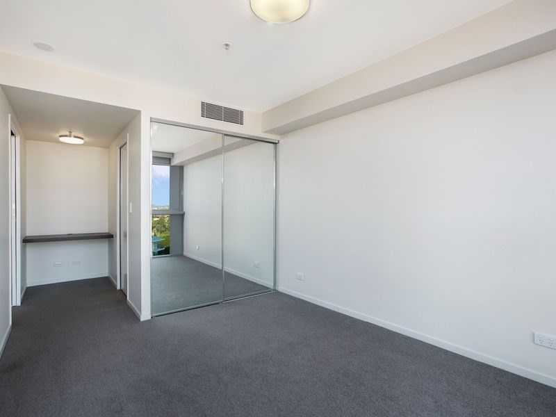 1212/18 Thorn Street, Kangaroo Point QLD 4169