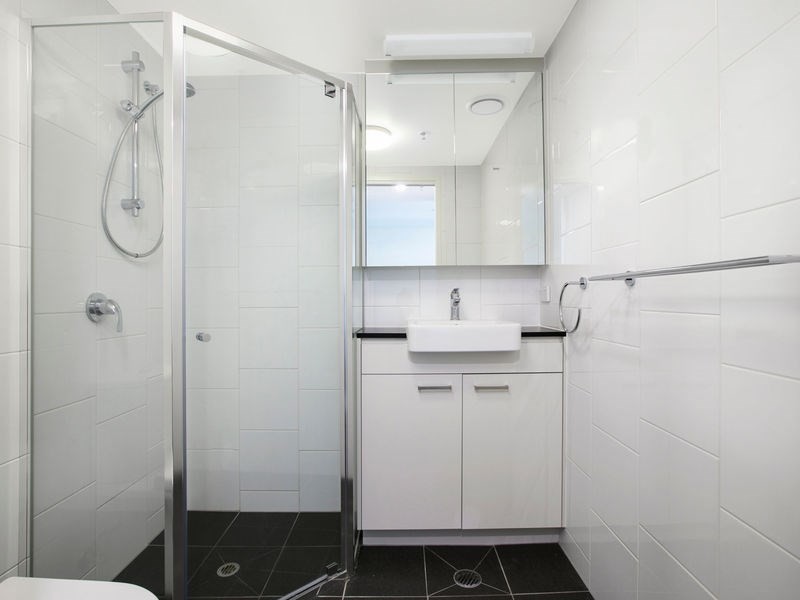 1212/18 Thorn Street, Kangaroo Point QLD 4169
