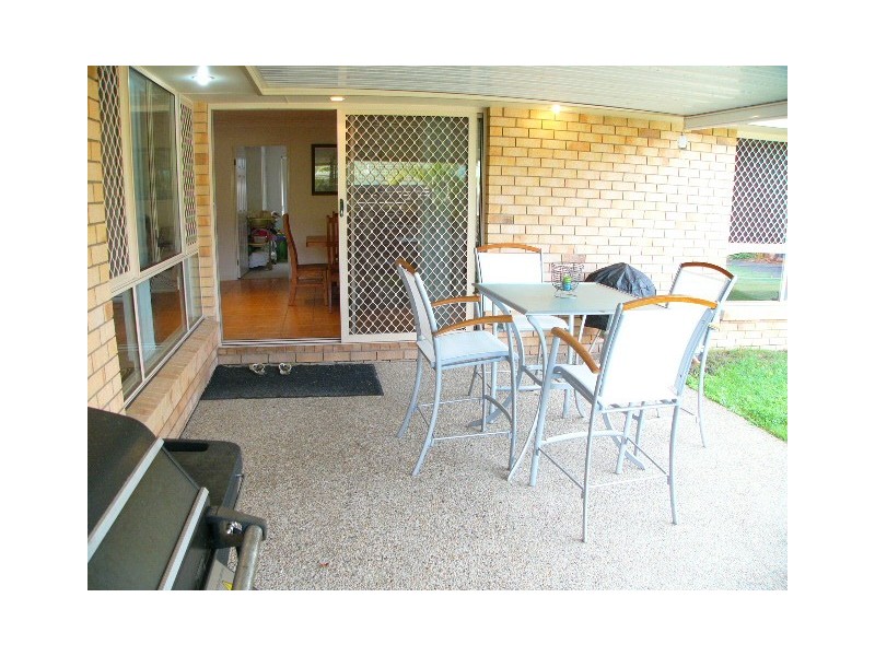 15 Manor Crescent, Wakerley QLD 4154