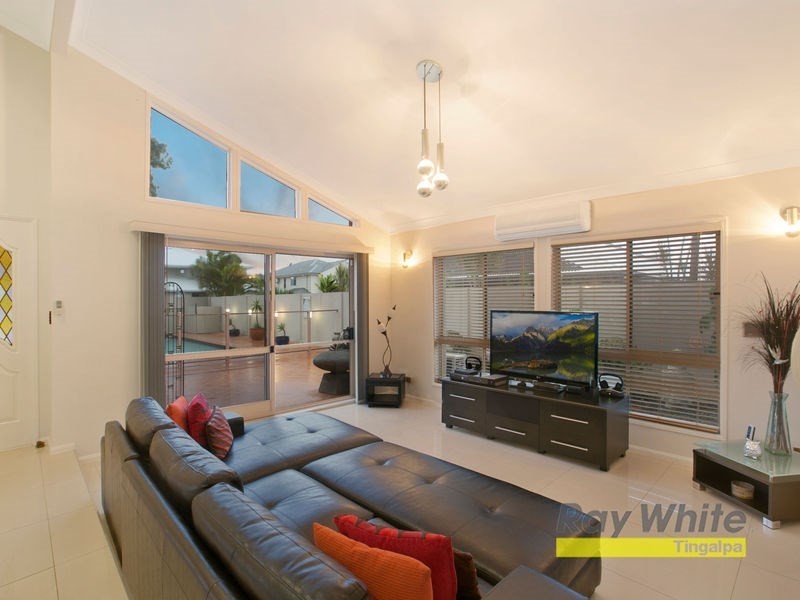 19 BALGOWLAH Street, Wakerley QLD 4154