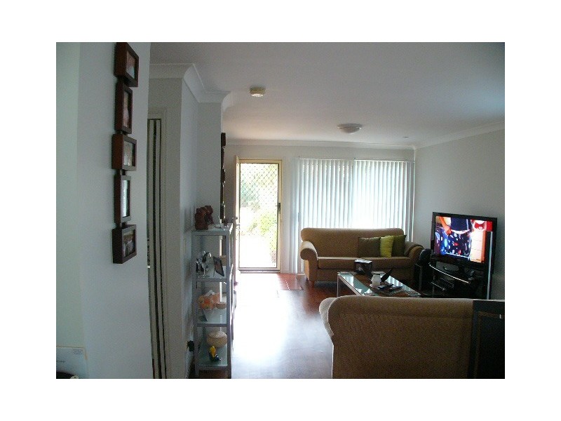 4/11 Trevalley Street, Manly West QLD 4179