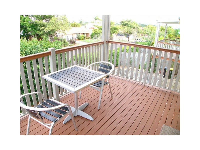 4/11 Trevalley Street, Manly West QLD 4179