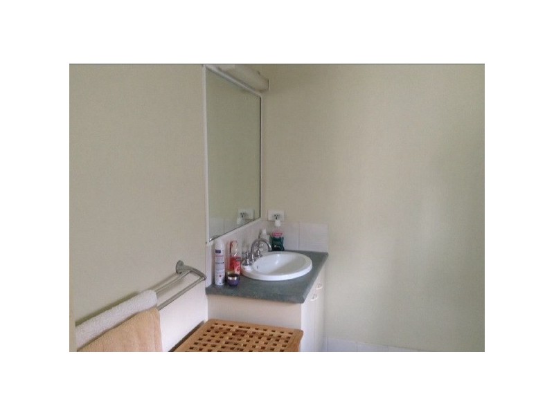 34 School Road, Wynnum West QLD 4178