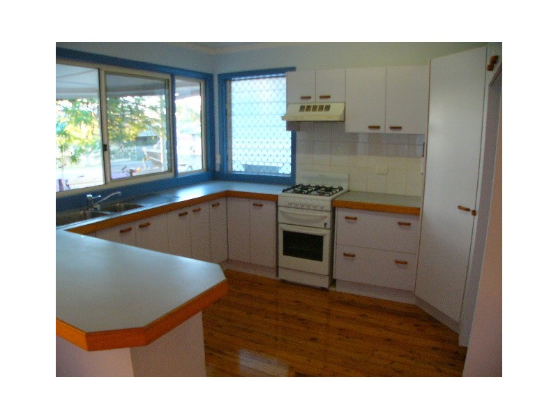 14 Earl Parade, Manly QLD 4179