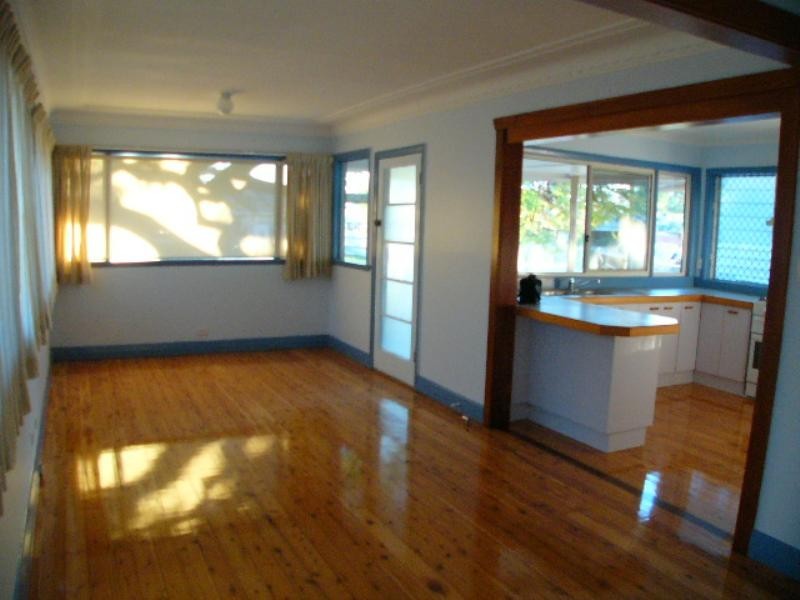 14 Earl Parade, Manly QLD 4179