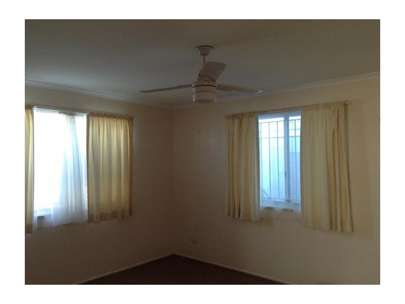 19 Walnut Street, Wynnum QLD 4178