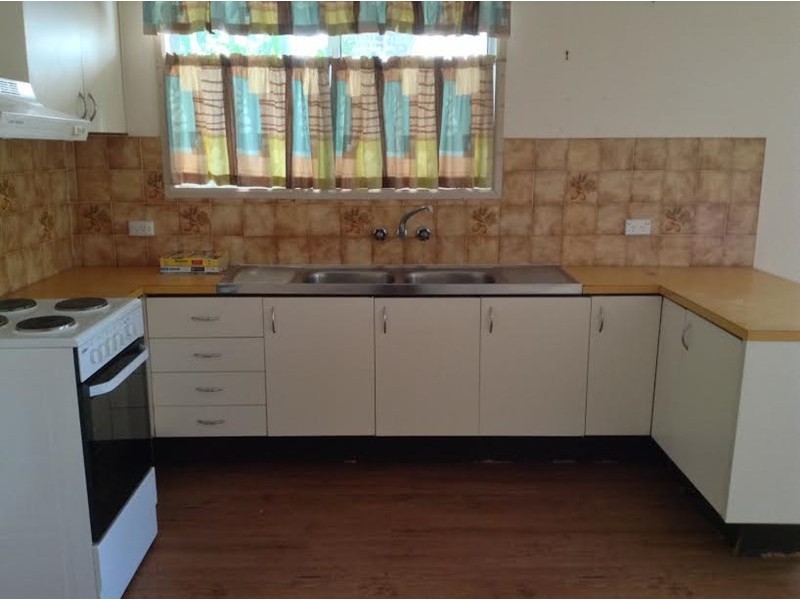 19 Walnut Street, Wynnum QLD 4178