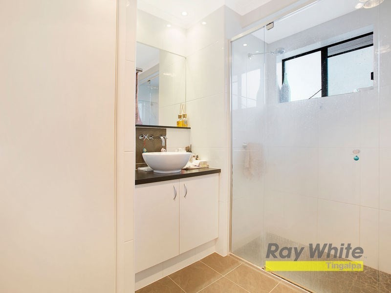 4 63 Nicklin Street, Coorparoo QLD 4151