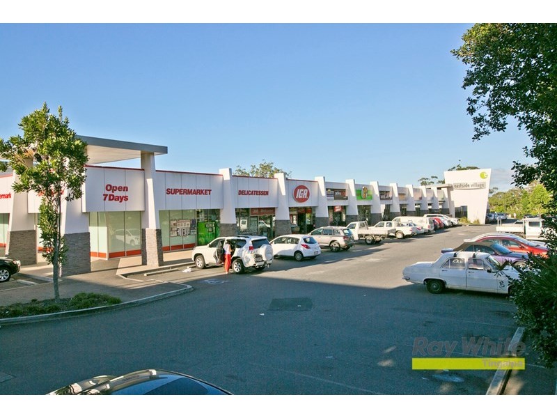 19 LACHLAN Drive, Wakerley QLD 4154