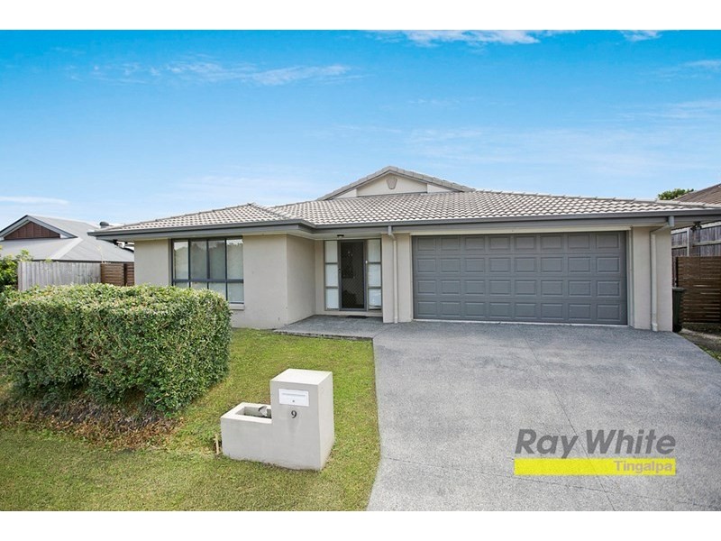 9 Olsen Crescent, Wakerley QLD 4154