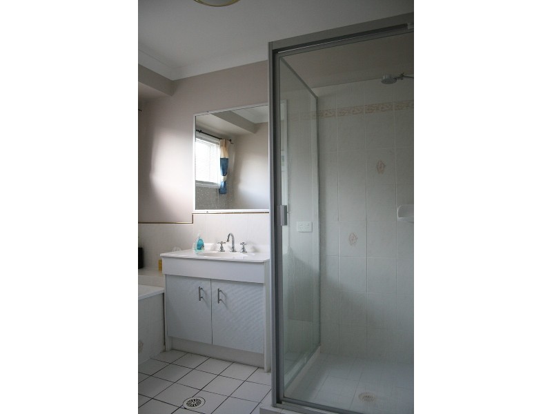 42 Torquay Crescent, Tingalpa QLD 4173