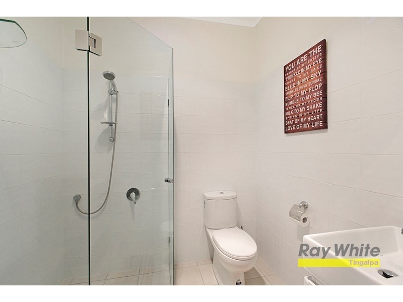 24 Randall Road, Wynnum West QLD 4178