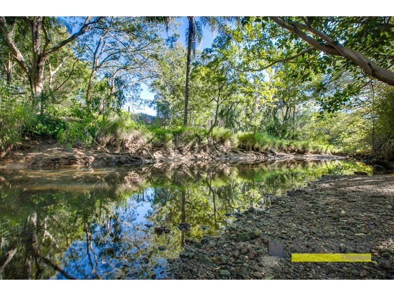 24 Coreen Street, Wynnum QLD 4178