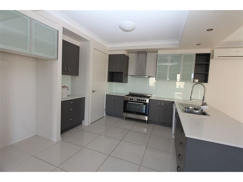 17 Terraldon Circuit, Gumdale QLD 4154