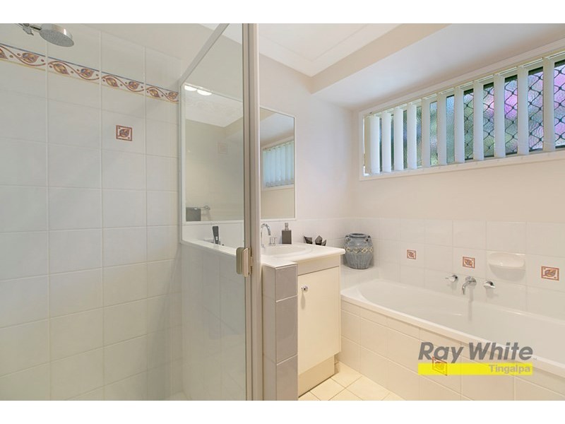 27 Glenwood Place, Hemmant QLD 4174