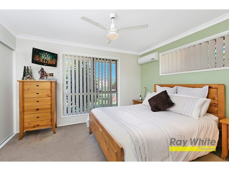 27 Glenwood Place, Hemmant QLD 4174