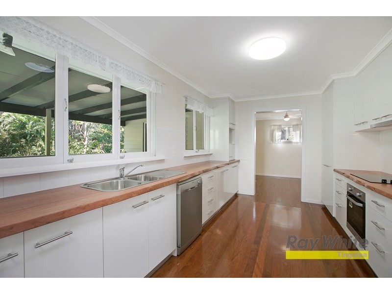 24 Coreen Street, Wynnum QLD 4178