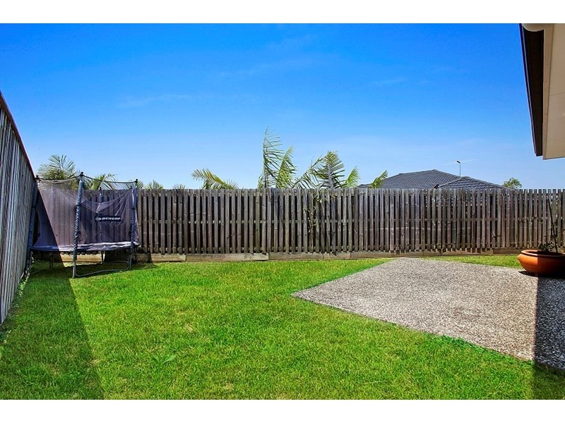 66 Matthews Way, Wakerley QLD 4154