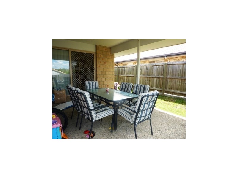 49 Olsen Crescent, Wakerley QLD 4154