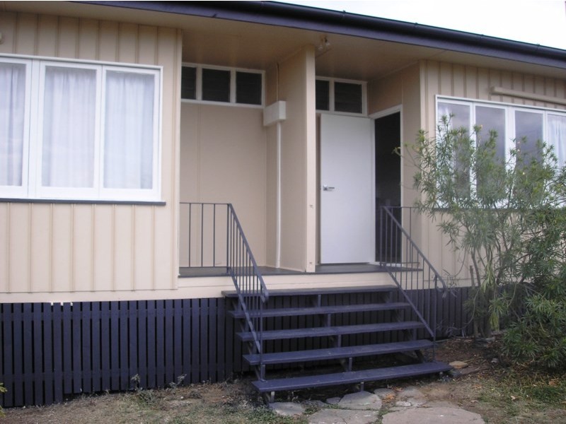 6 Moore Street, Wandoan QLD 4419