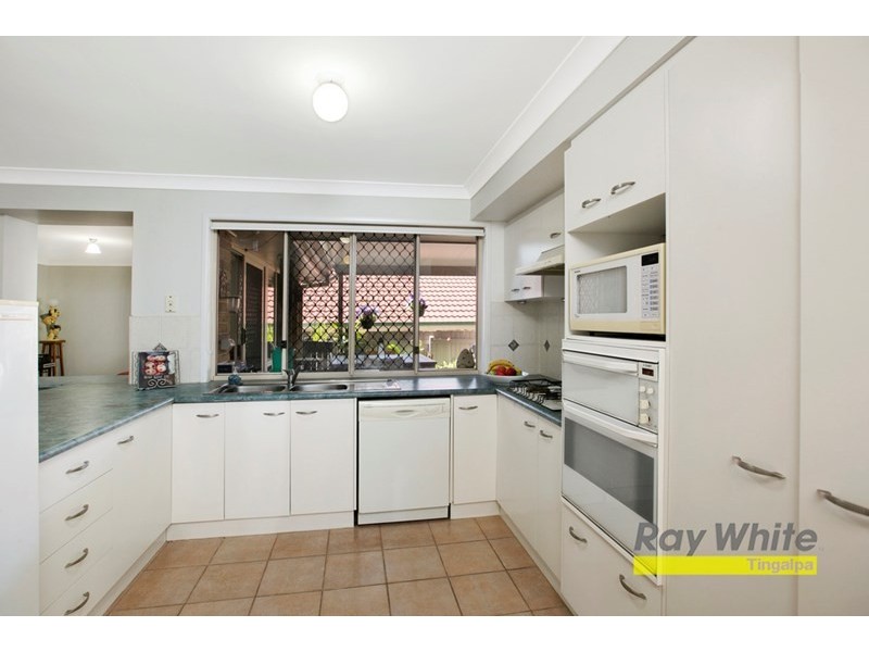 9 Alpine Place, Belmont QLD 4153