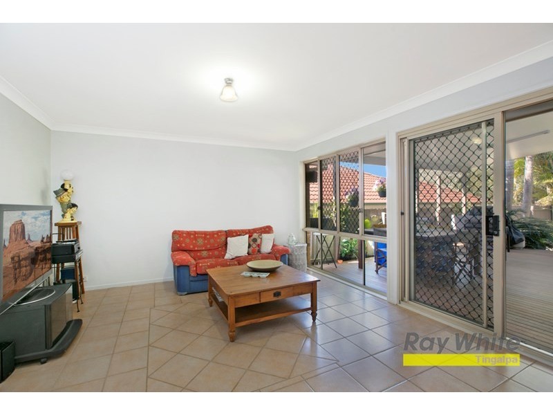 9 Alpine Place, Belmont QLD 4153