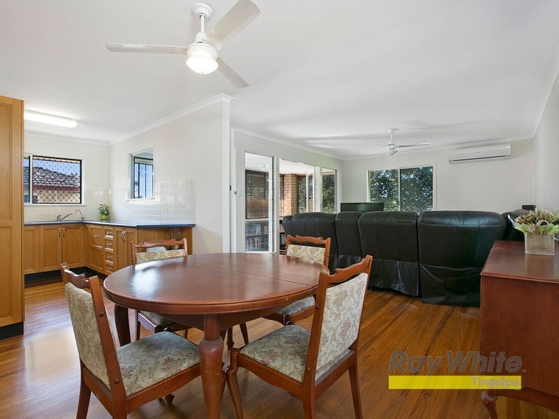 8 Gateway Street, Wynnum West QLD 4178