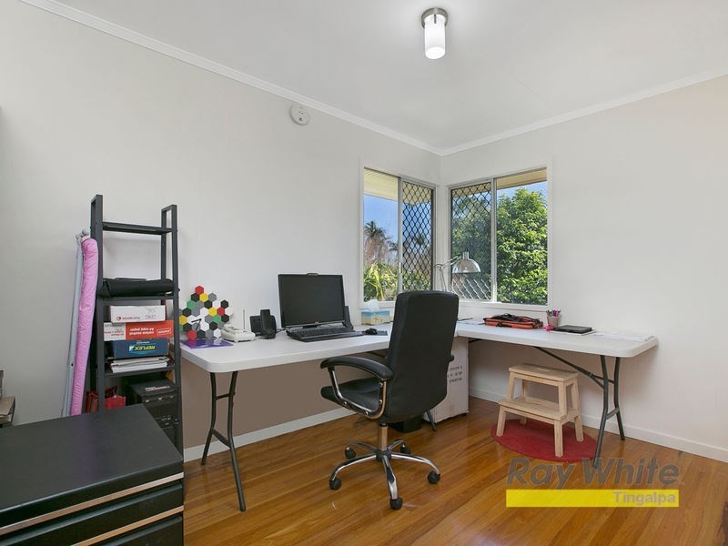 8 Gateway Street, Wynnum West QLD 4178