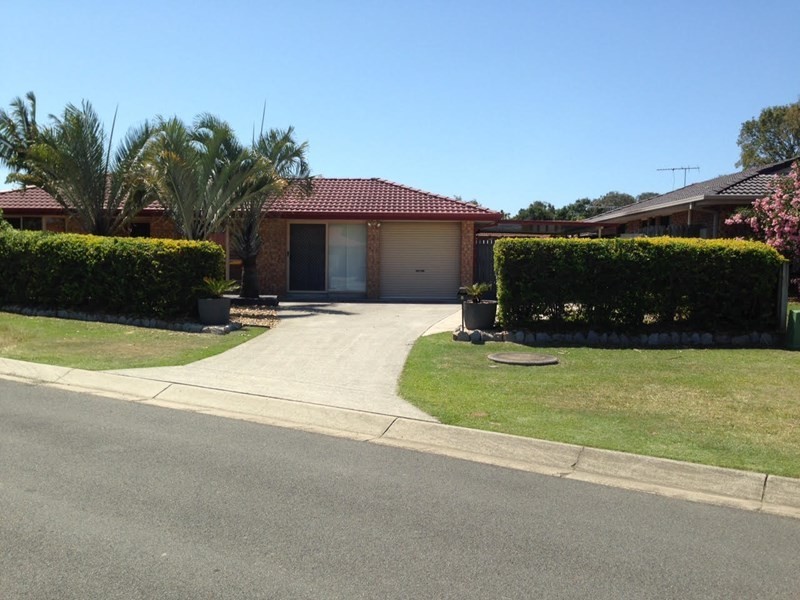 8 Oakwood Court, Hemmant QLD 4174