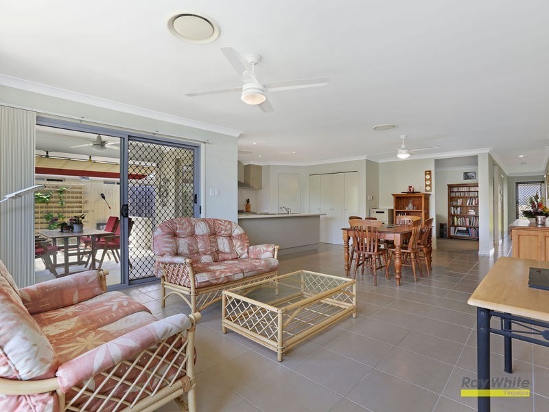 7 Rymera Crescent, Gumdale QLD 4154