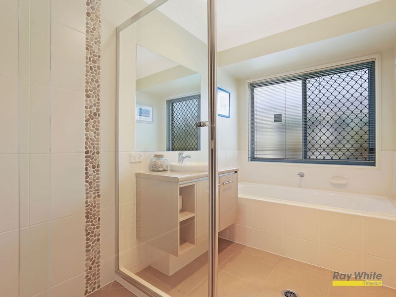 7 Rymera Crescent, Gumdale QLD 4154