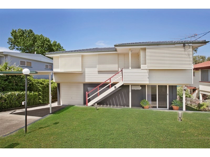 48 Roseberry Parade, Wynnum West QLD 4178