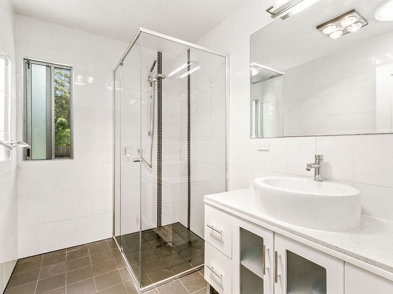 12 Selkirk Street, Tingalpa QLD 4173