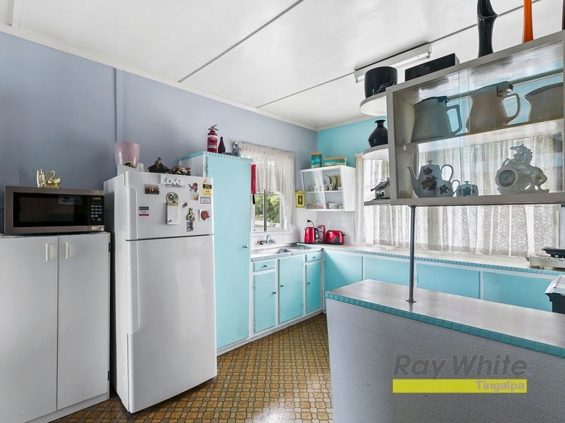 27 Glading Street, Manly West QLD 4179