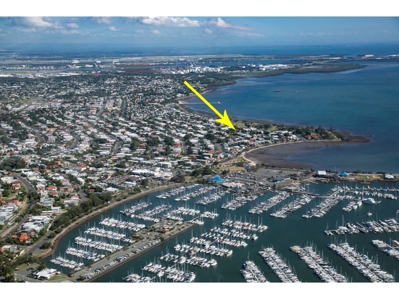 15 Earl Parade, Manly QLD 4179