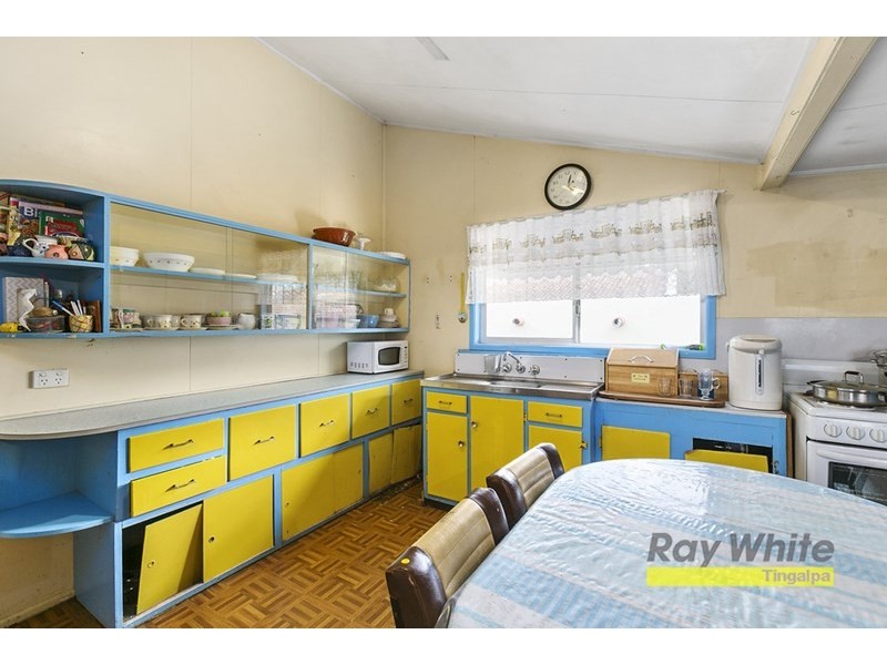 15 Earl Parade, Manly QLD 4179