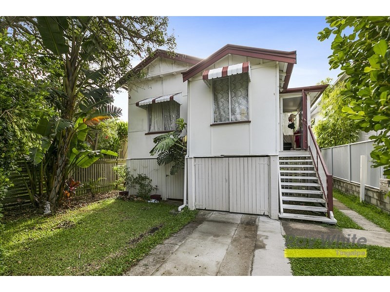15 Earl Parade, Manly QLD 4179
