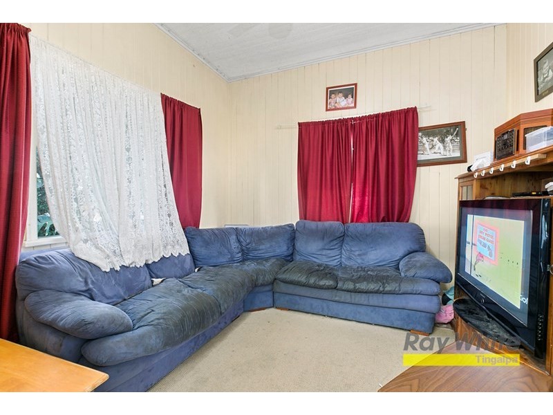 15 Earl Parade, Manly QLD 4179