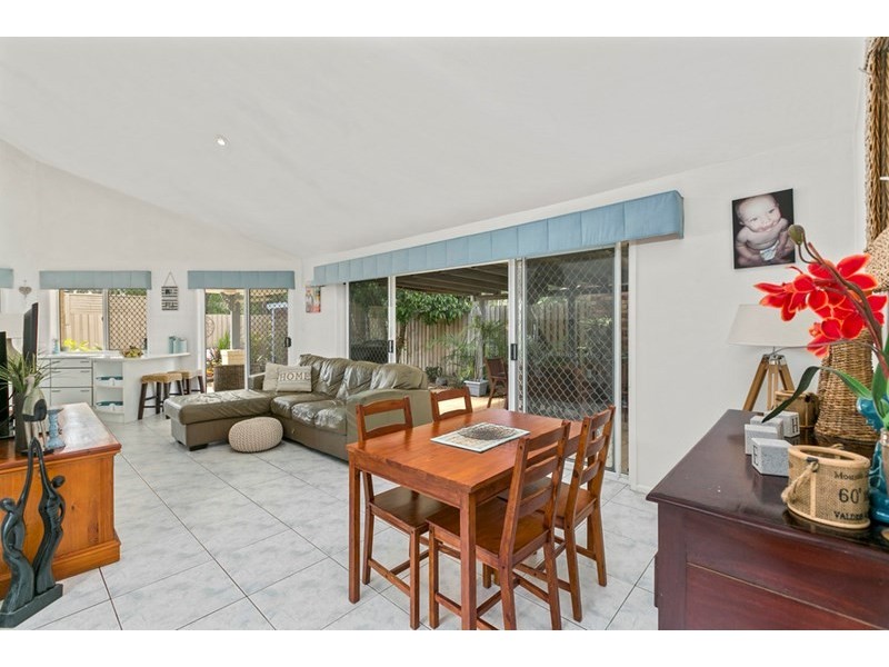 42 Monterey Circuit, Tingalpa QLD 4173