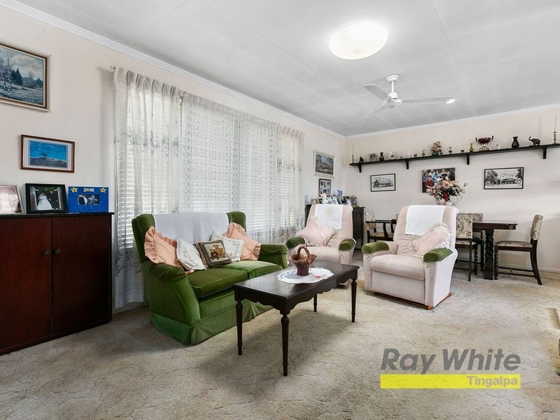 21 PRIMROSE Parade, Wynnum QLD 4178