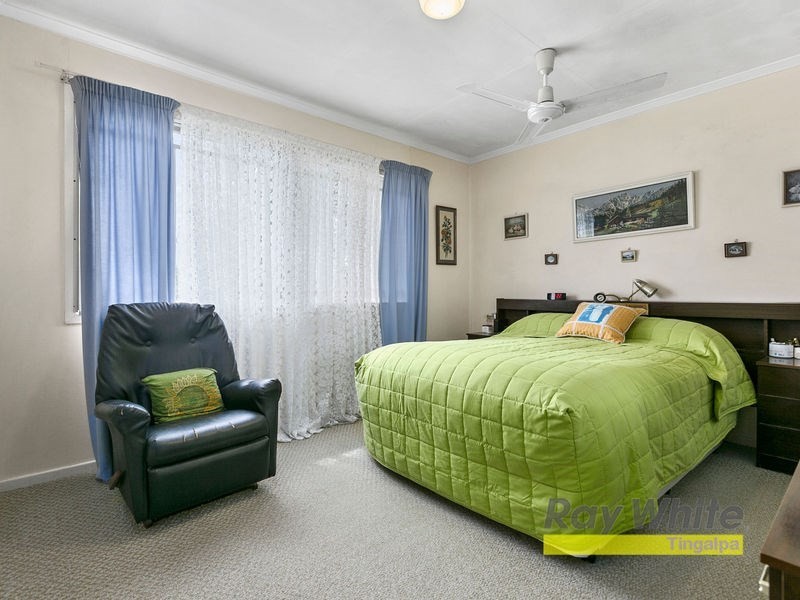 21 PRIMROSE Parade, Wynnum QLD 4178