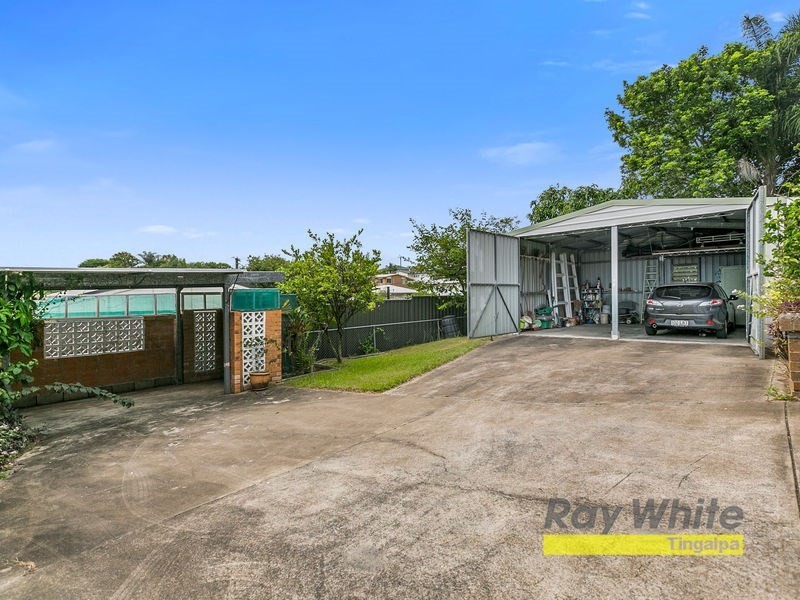 21 PRIMROSE Parade, Wynnum QLD 4178