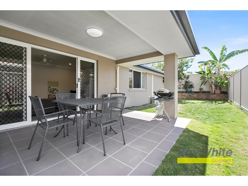 120 Ropley Road, Wynnum West QLD 4178